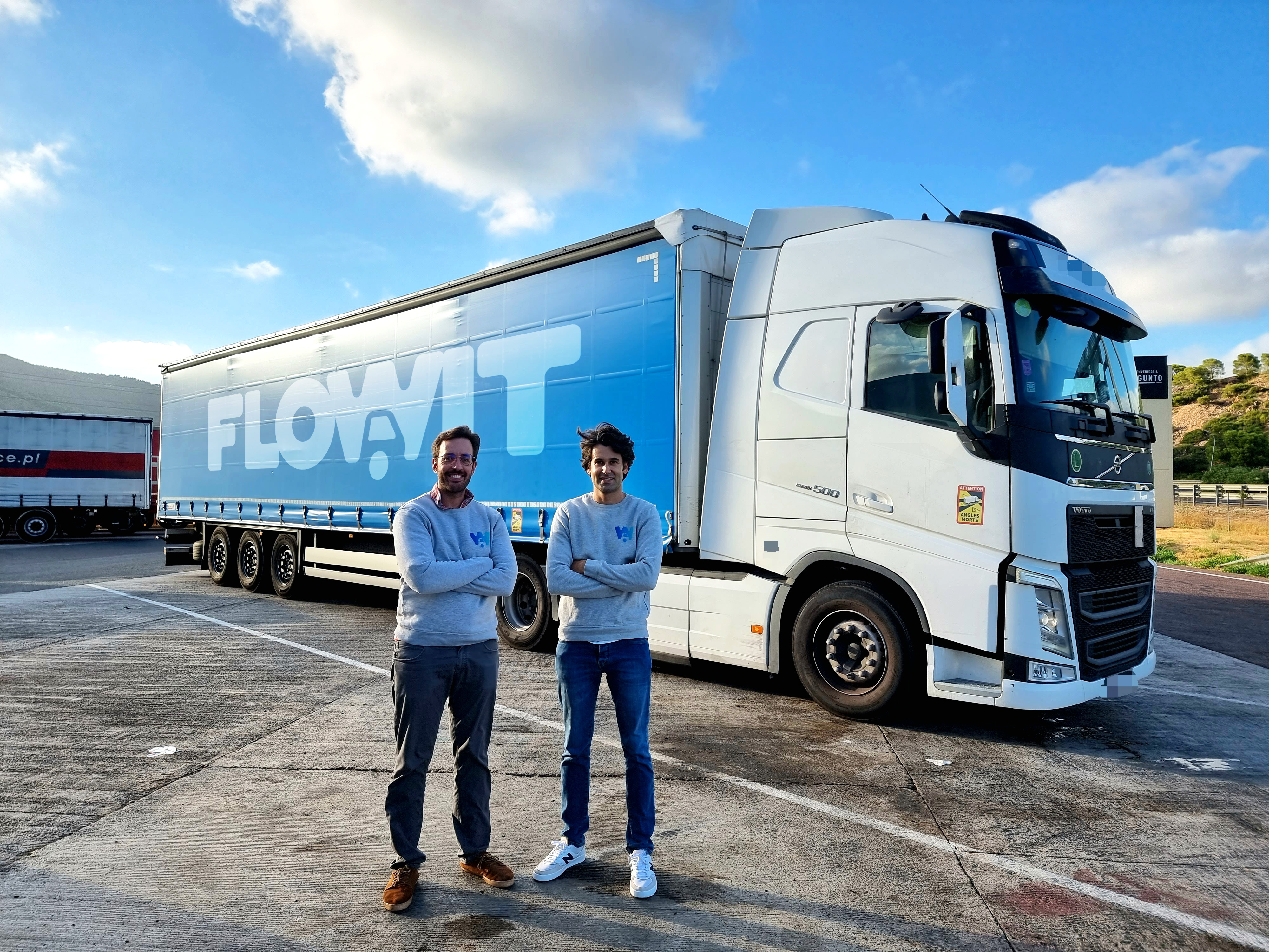 Flowit, la súper flota de camiones 'virtual' que usan Porcelanosa y Dacsa