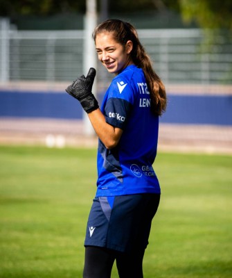 Tarazona: “Mi debut con el Levante es el sueño cumplido de cualquier niña”
