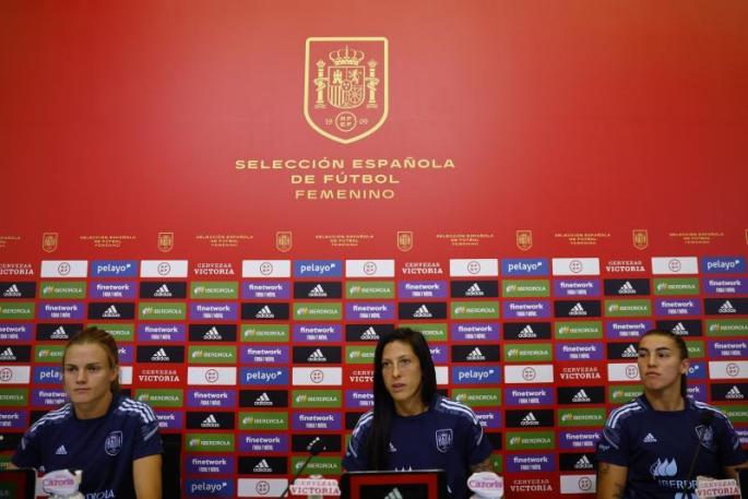 Quince jugadoras internacionales renuncian a la selección por la continuidad de Vilda