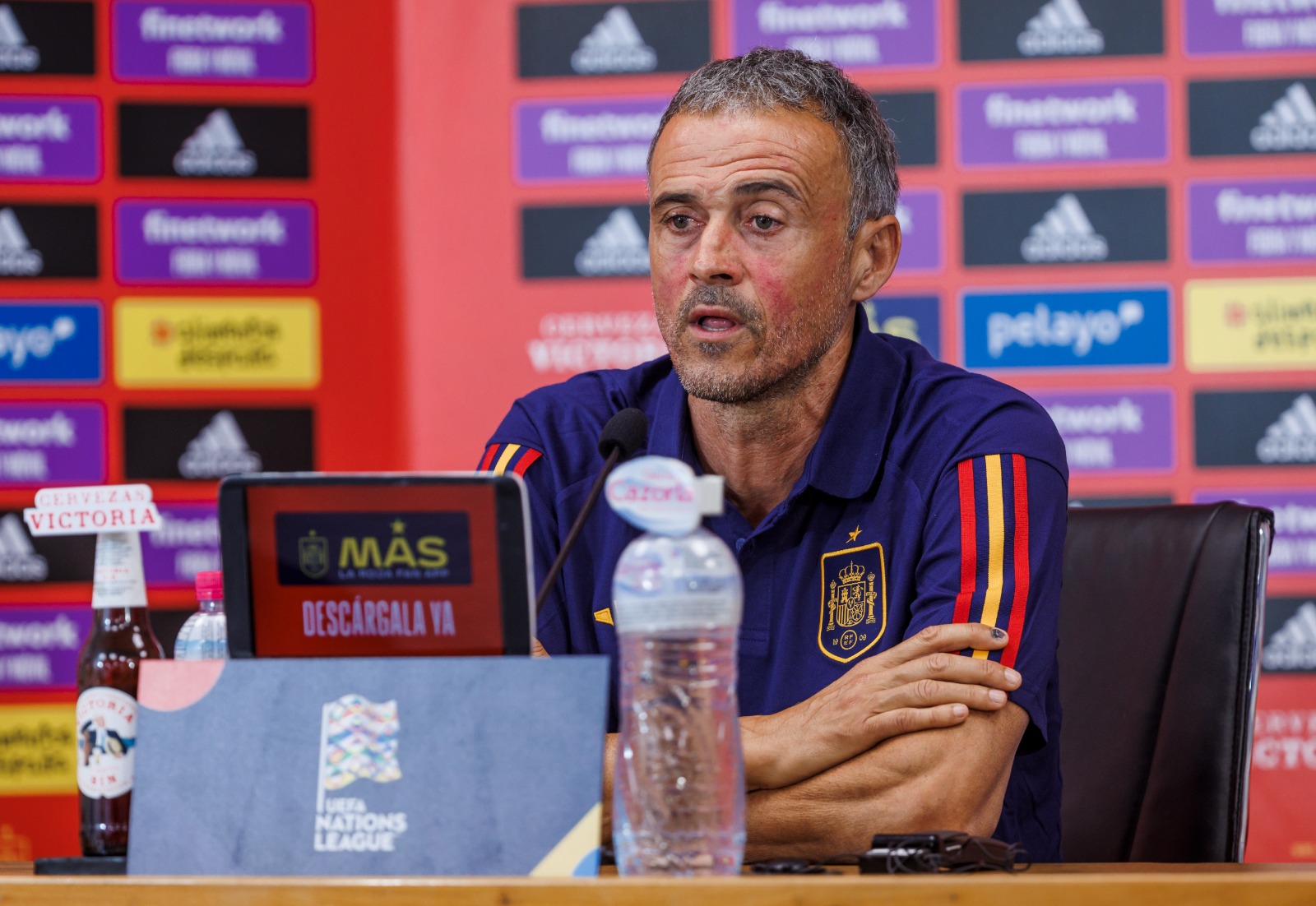 Luis Enrique confía en la Federación para solucionar la renuncia de jugadoras
