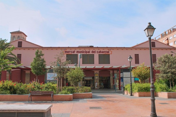 Adjudicadas las obras de rehabilitación funcional de las fachadas del mercado del Cabanyal