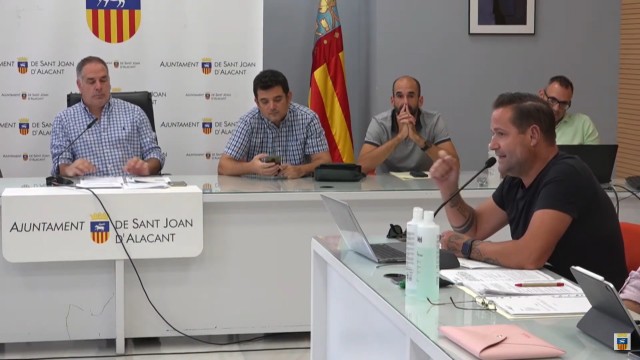 Cs Sant Joan recuerda al portavoz del PP su obligación de acudir al ayuntamiento para justificar el sueldo