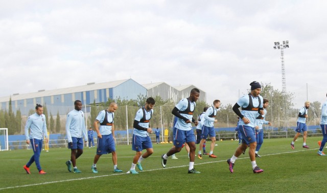 La plantilla volverá el día 28 pero Chema, Iván y Montañés deberán trabajar
