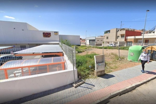 Urbanismo de Cartagena autoriza la licencia para construir un nuevo local comercial en el Barrio Peral 