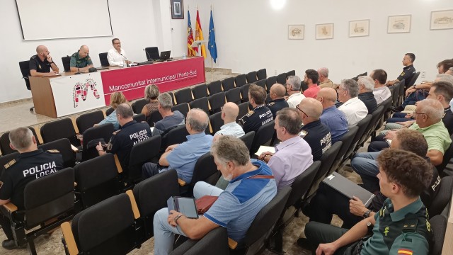La Mancomunitat de l’Horta Sud se reúne para coordinar acciones contra la violencia en las fiestas
