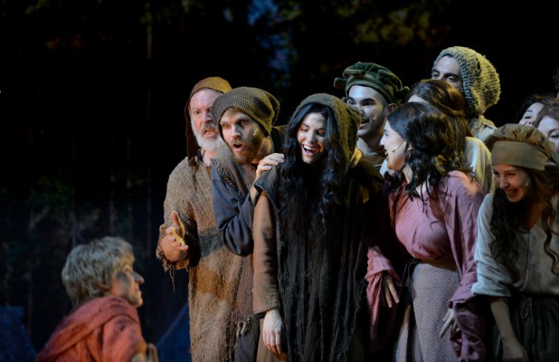 El musical 'El Médico' revisa el fenómeno literario en el Olympia