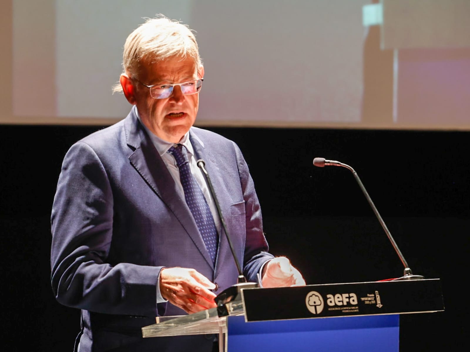 Puig ofrece 'créditos blandos'; la empresa familiar le pide menos trabas fiscales