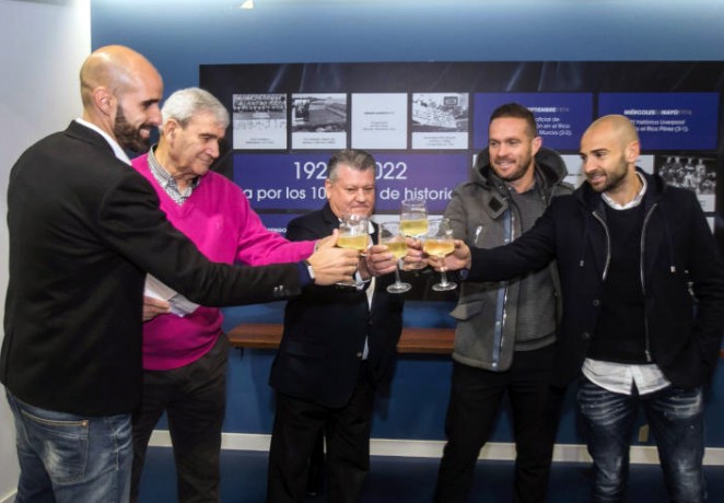 Brindis de Navidad en el Rico Pérez