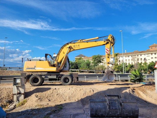 En marcha las obras de la pasarela ciclopeatonal que atravesará la V-21 en Port Saplaya
