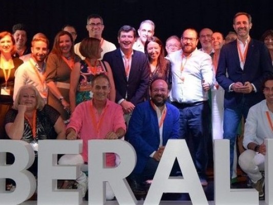 Ciudadanos respira al asegurar la candidatura de su principal alcalde y espera convencer al resto