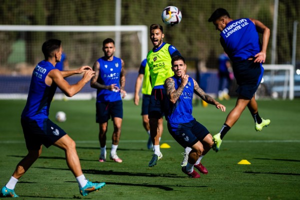 La plantilla del Levante regresa el martes tras dos días y medio de descanso
