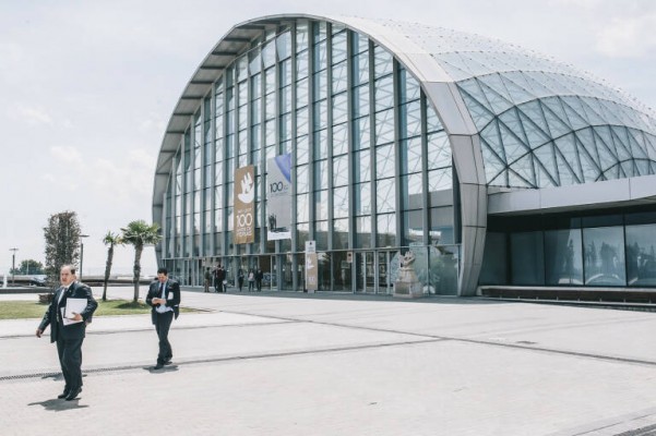 Economía apoya a Hábitat Valencia y Home Textiles con 106 compradores y 15 estudios de arquitectura 