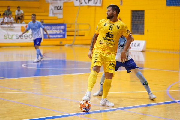 El Servigroup Peñíscola estrena la temporada con goleada en El Ejido