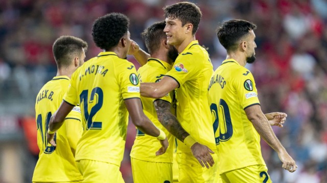 Duelo de aspirantes a la “Champions” en el Ciutat de València
