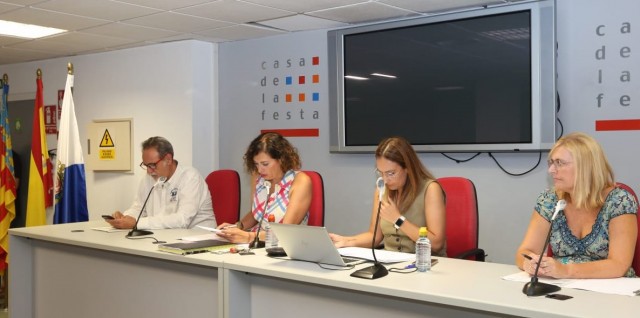 Federació anuncia una mascletà al mes en barrios e intentará recuperar el desfile del Coso Multicolor