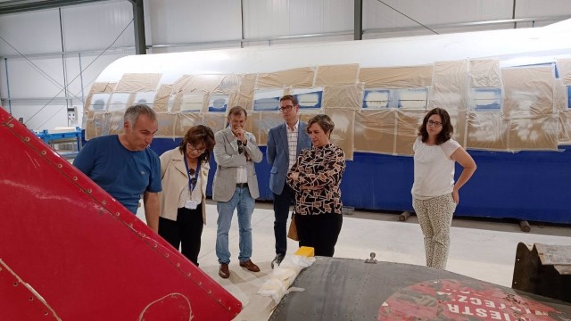 El Consell invertirá 5 millones para alzar un centro integrado de FP aeronáutica en el aeropuerto