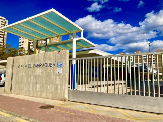 El Campello reclama a Conselleria que reconsidere la suspensión del autobús del colegio Fabraquer