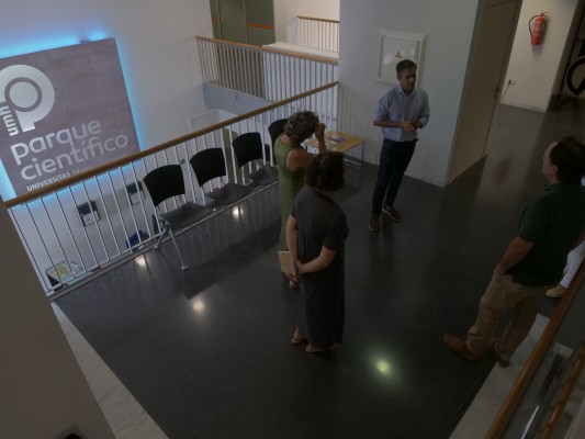 El Puerto y la Fundación UMH colaborarán para fomentar la innovación en Alicante