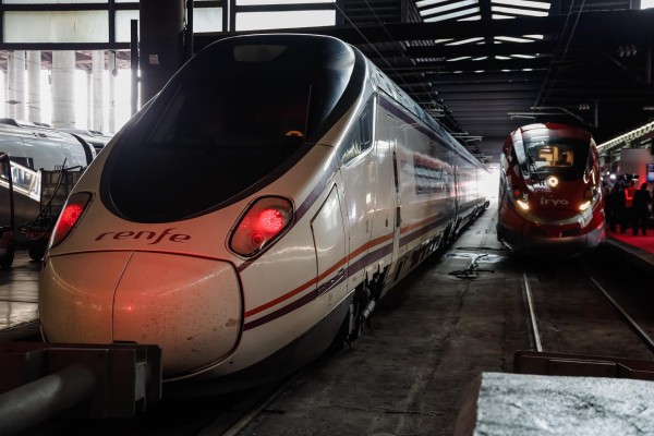 El Congreso aprueba la reforma que delega en Adif la fijación del canon ferroviario