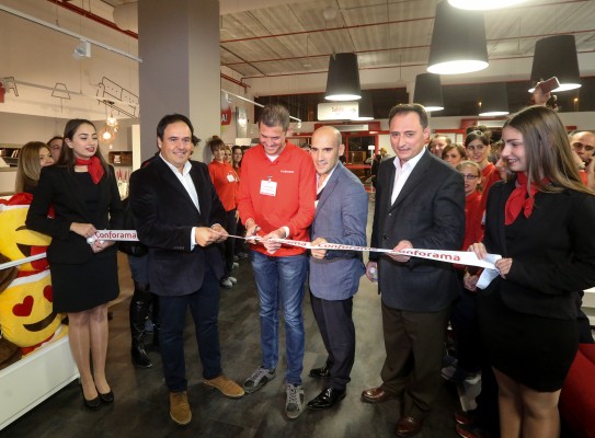 Conforama inaugura su tienda en Finestrat con Valencia y Elche en el punto de mira