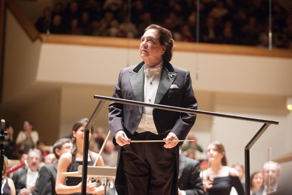 El Palau de la Música i l’Orquestra de València homenatgen Enrique García per la seua trajèctoria