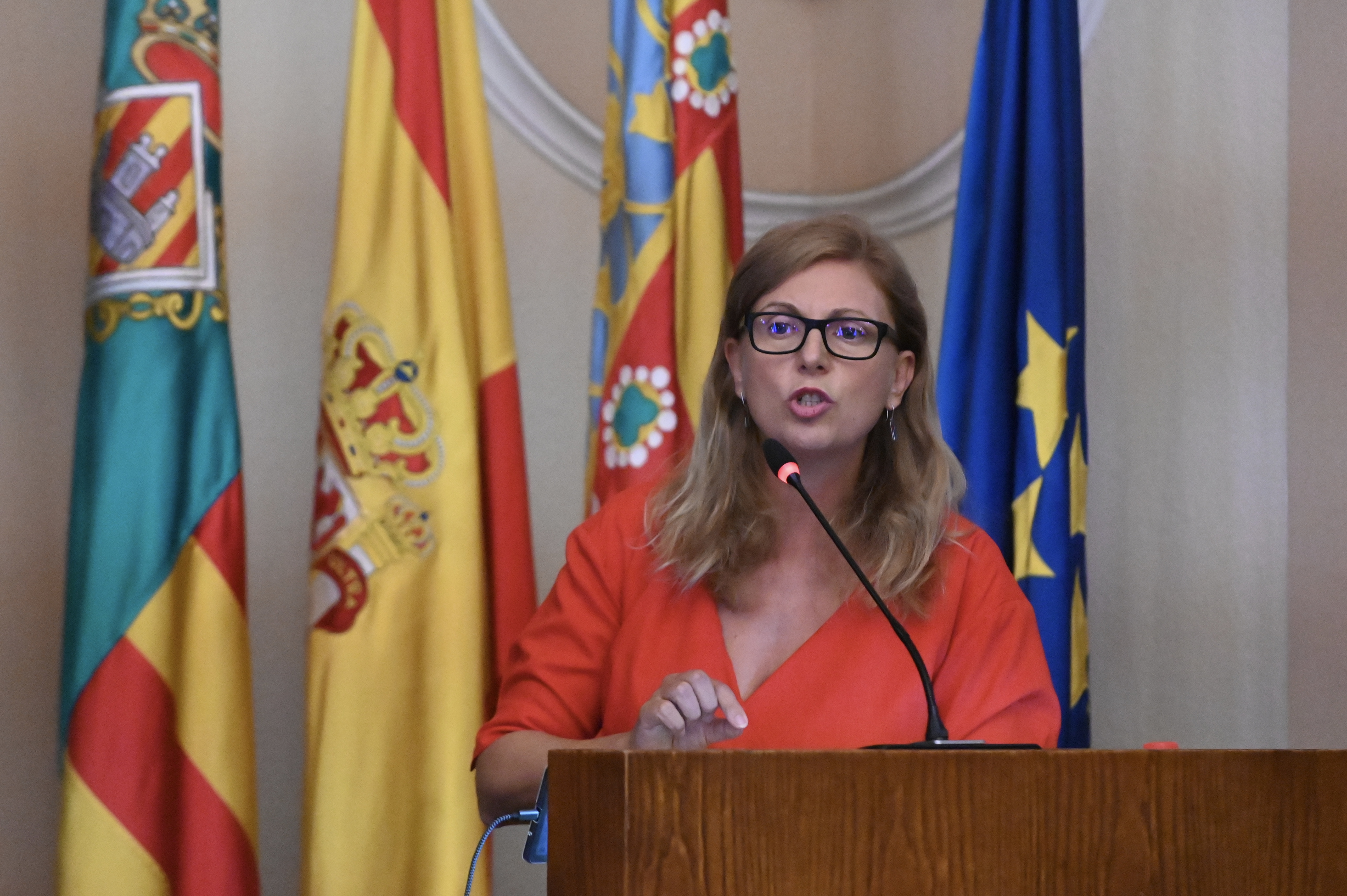 Marco señala que seguirá en la línea de reforzar la reputación de Castelló y la oposición afea la gestión