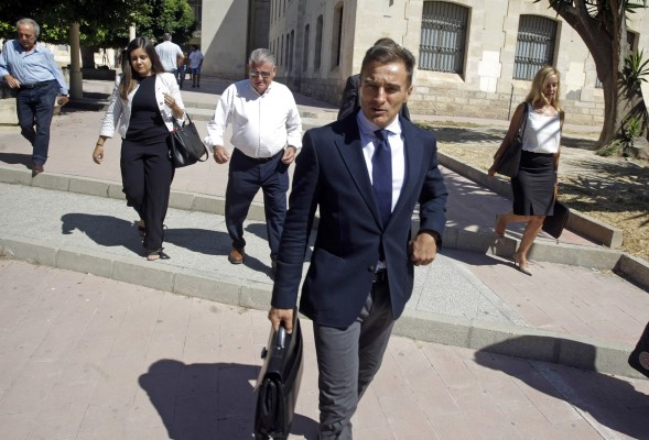 La instrucción del 'caso Abde' avanza contra el Hércules, la Fundación, consejeros y patronos