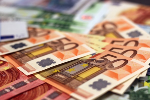 Funcas prevé que la economía se contraiga dos décimas en el cuarto trimestre de 2022