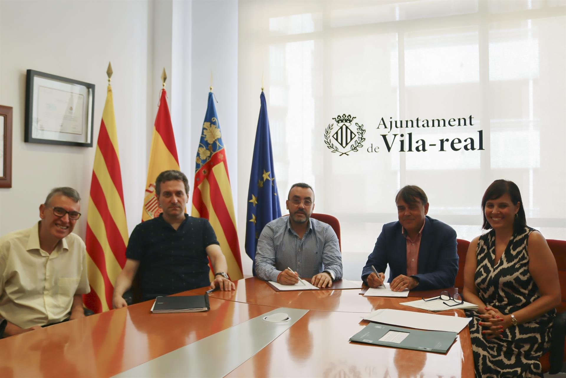 Vila-real rubrica un préstamo de 1,2 millones 