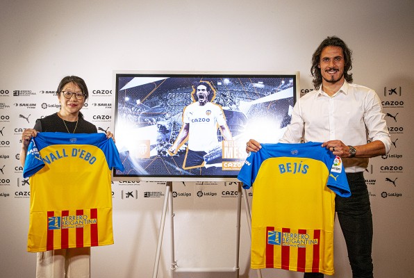 Cavani rompe el molde de Meriton