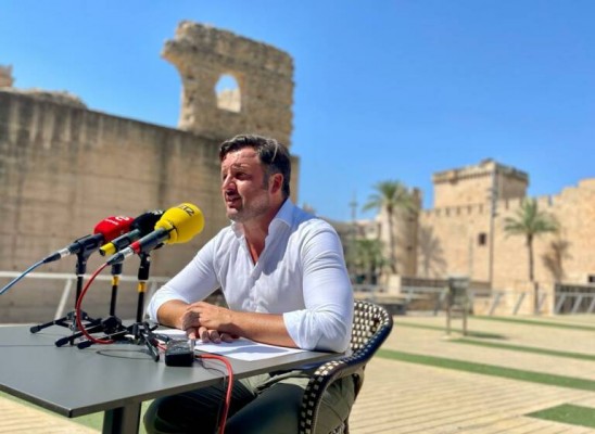 El PP de Elche pide bonos municipales para la compra de material escolar y proteger a las familias de la inflación 