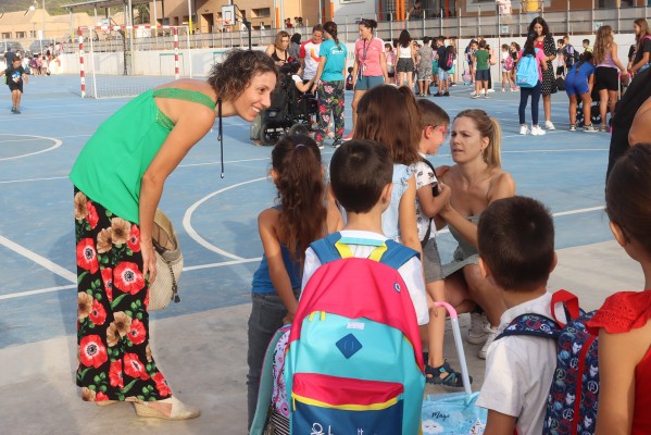 Más de 3.500 alumnos regresan a las aulas de Onda en una 'Vuelta al cole' con mejoras en los centros


