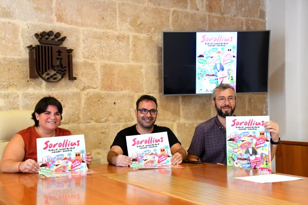 Xàbia recupera tras dos años el Sorollius, el festival de calle de teatro, música y magia

