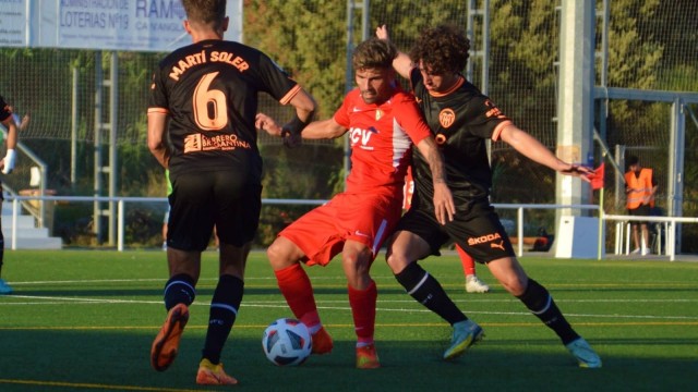 El VCF Mestalla arranca un empate en su visita al Terrasa FC 