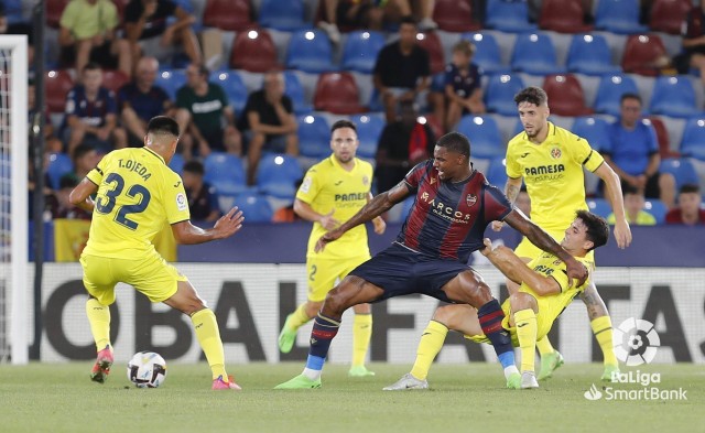 El Villarreal B cae ante un buen Levante