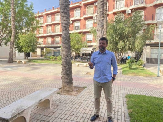 Orihuela encarga el proyecto para remodelar la Plaza de la Salud que anunció en julio