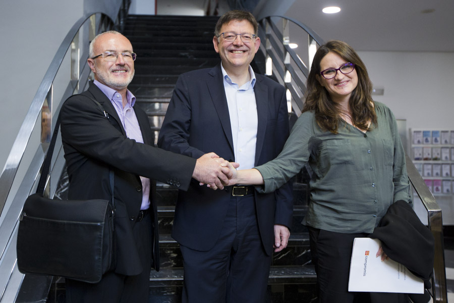 Antonio Montiel (Podemos), Ximo Puig (PSPV) y Mónica Oltra (Compromís) en la firma de l'Acord del Botànic. VP - 