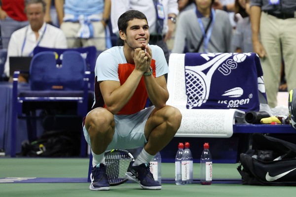 Alcaraz, finalista en el US Open este domingo, gana 8 de sus 9 partidos resueltos en cinco sets