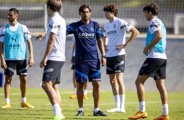 El Mestalla busca sus primeros puntos en Terrasa
