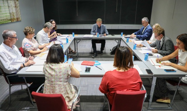 El Consell se pasa a la imagen de unidad para negociar los presupuestos del año electoral  
