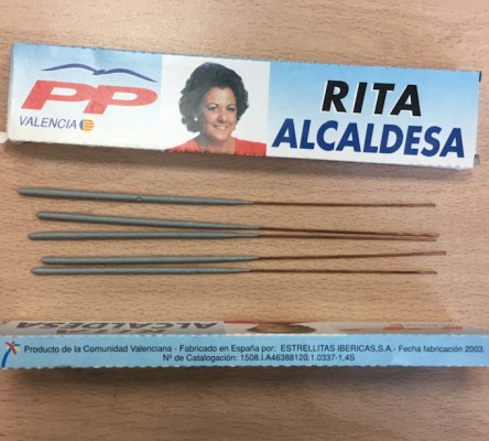Magos, paellas y pañuelos de fallero para la campaña de los fastos de Rita Barberá
