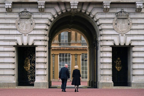 Carlos III mantiene su primera reunión con Liz Truss tras convertirse en rey