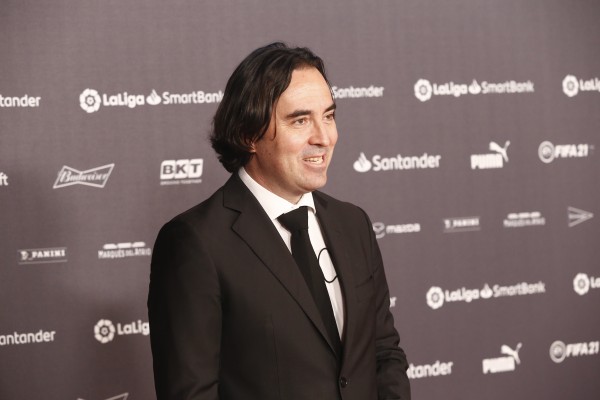 El presidente del Rayo Vallecano, Martín Presa, denuncia una agresión del representante de Raúl de Tomás