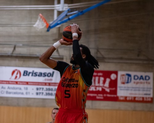 El Valencia prueba al prometedor Zaragoza en su tercer amistoso