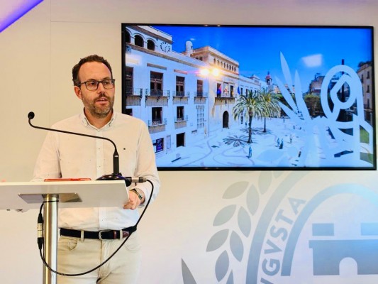 Las Fiestas de Elche atraen un 18% más de visitas de turistas a la 
ciudad que en 2019
