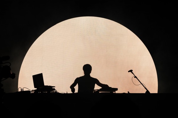 El manga, la música techno o la editorial Media Vaca irrumpen en los museos de Castelló