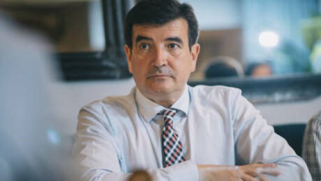 Las dudas de cargos locales de Ciudadanos:  seguir el ejemplo de Giner o esperar la llamada del partido
