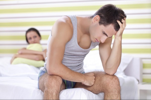 Cansancio y falta de deseo sexual, síntomas de un nivel bajo de testosterona