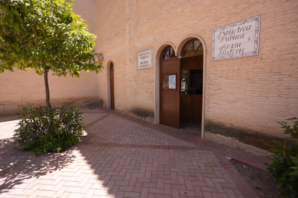 El Tribunal de una oposición a bibliotecas de Elche estudia un recurso por presunto trato de favor