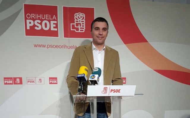 En Orihuela y en Elche se piensan lo de ir a las primarias; de momento, nadie se moja  